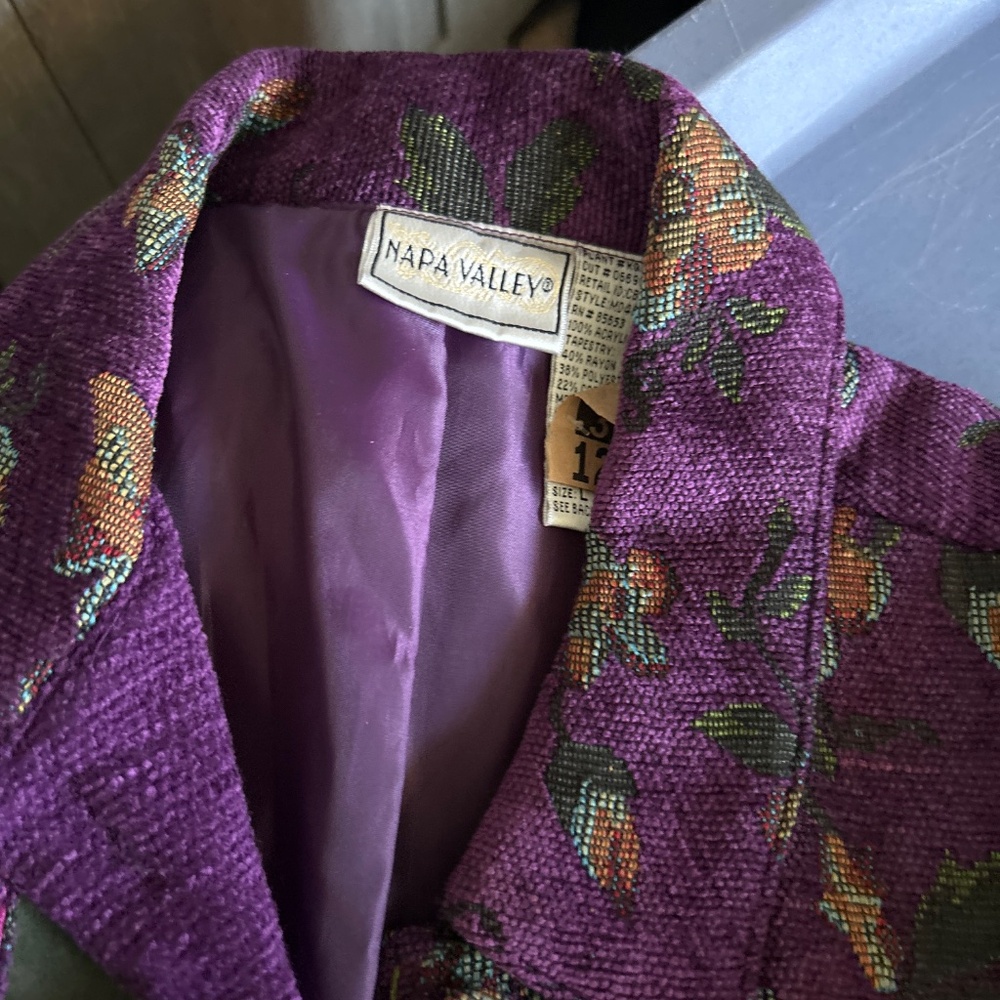 Jacket - Picture 2 of 3